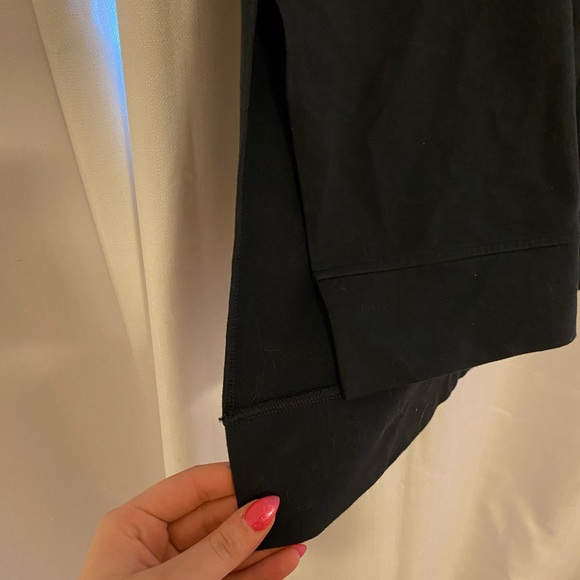 Black lululemon shirt - Picture 5 of 5